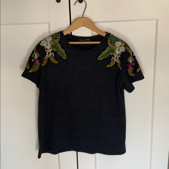 Zara t-shirt with embroidered shoulders size small - Picture 1 of 5